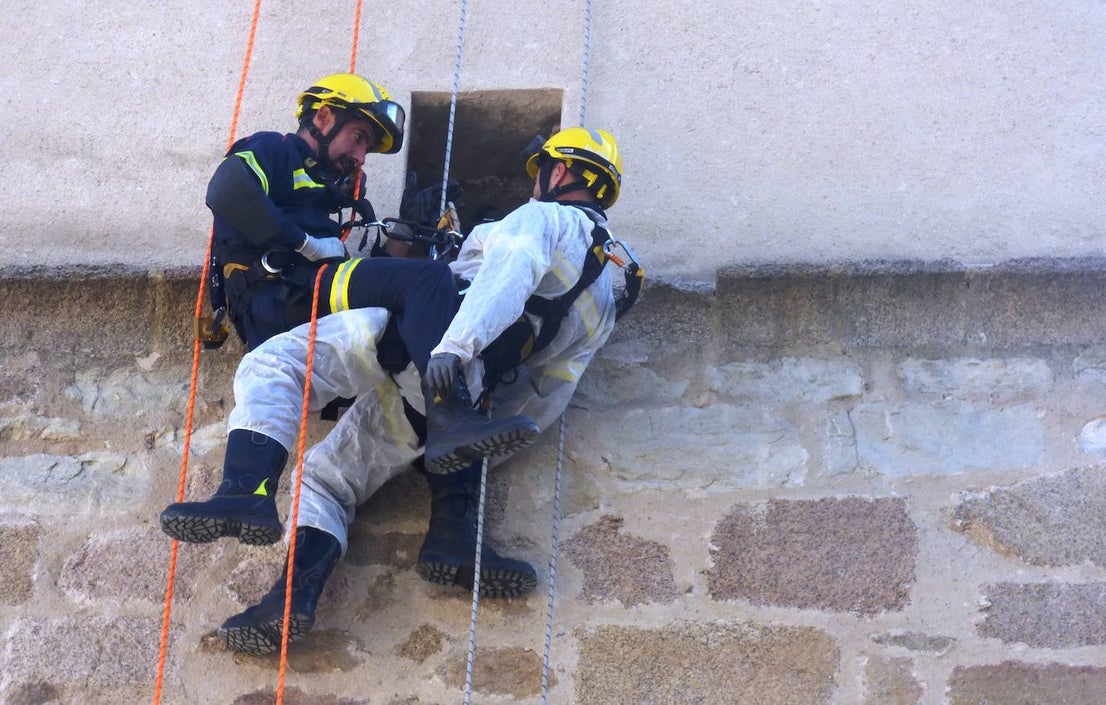 Mucho calor y mucho público en la calle, en las plazas, en bares y en terrazas y en la mayoría de las actividades realizadas. Así se podrían resumir, a grandes rasgos, las fiestas de San Miguel, aunque lógicamente cada uno hará su propio balance en función de lo que haya disfrutado. Porque también hay quien se queja del exceso de ruidos, de la acumulación de basuras y de la falta de civismo. Repasamos las fiestas en casi 30 fotografías, aunque podrían ser muchas más.