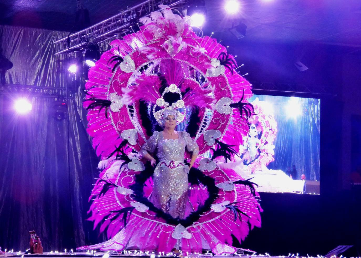 Rosario Encinas Pérez, reina del Carnaval a sus 69 años 