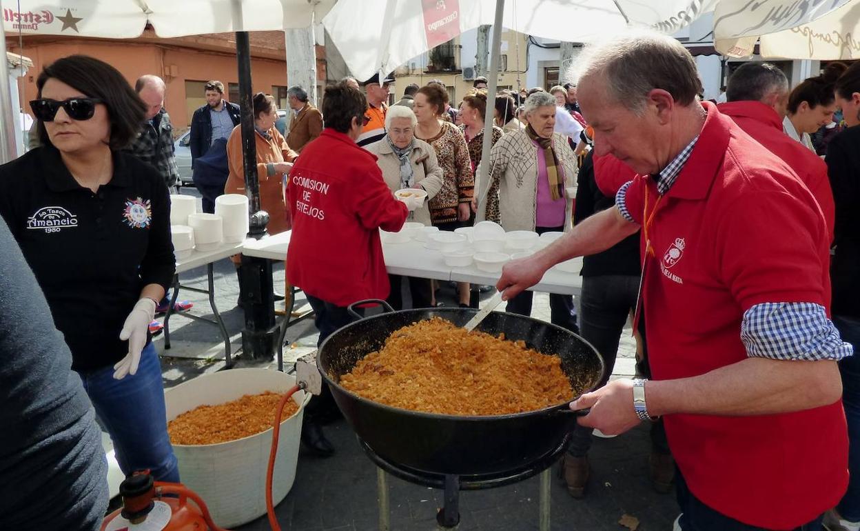 Comida popular en la plaza Vieja 