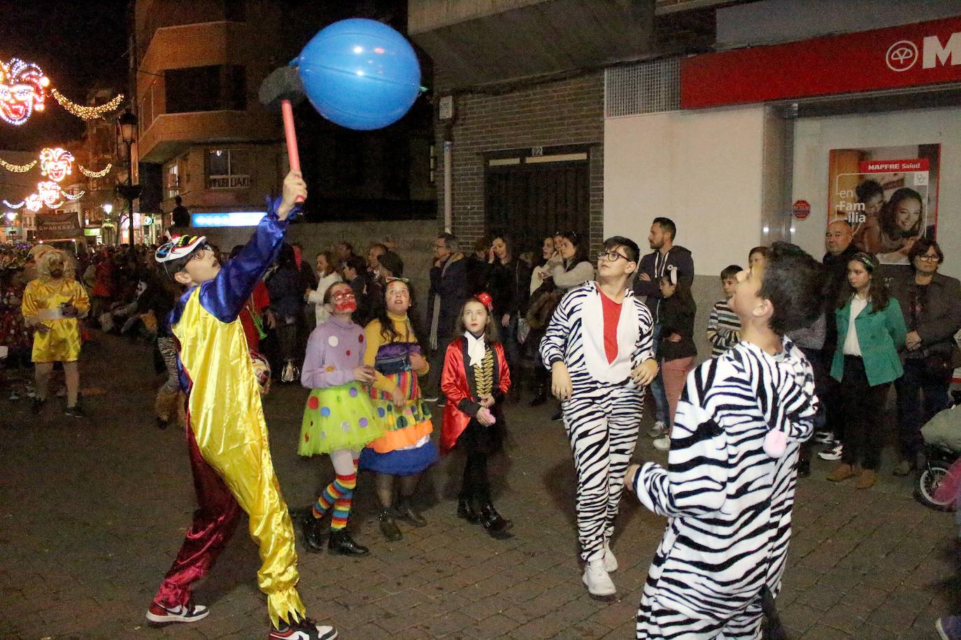 Fotos: Pasacalles carnavalero