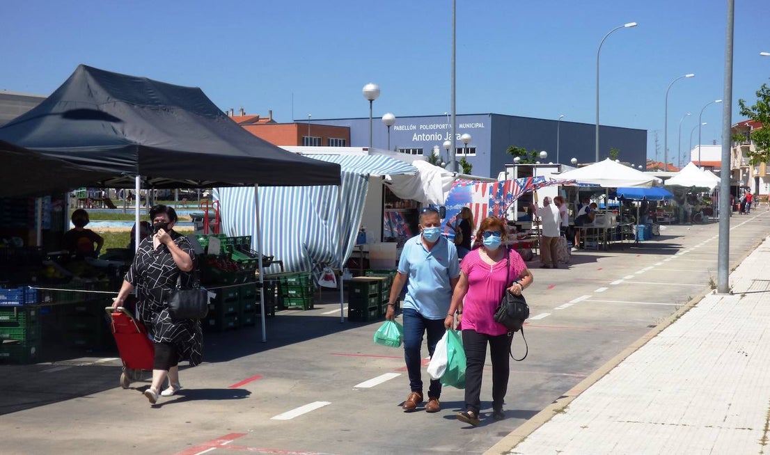 Fotos: Se amplía el mercadillo