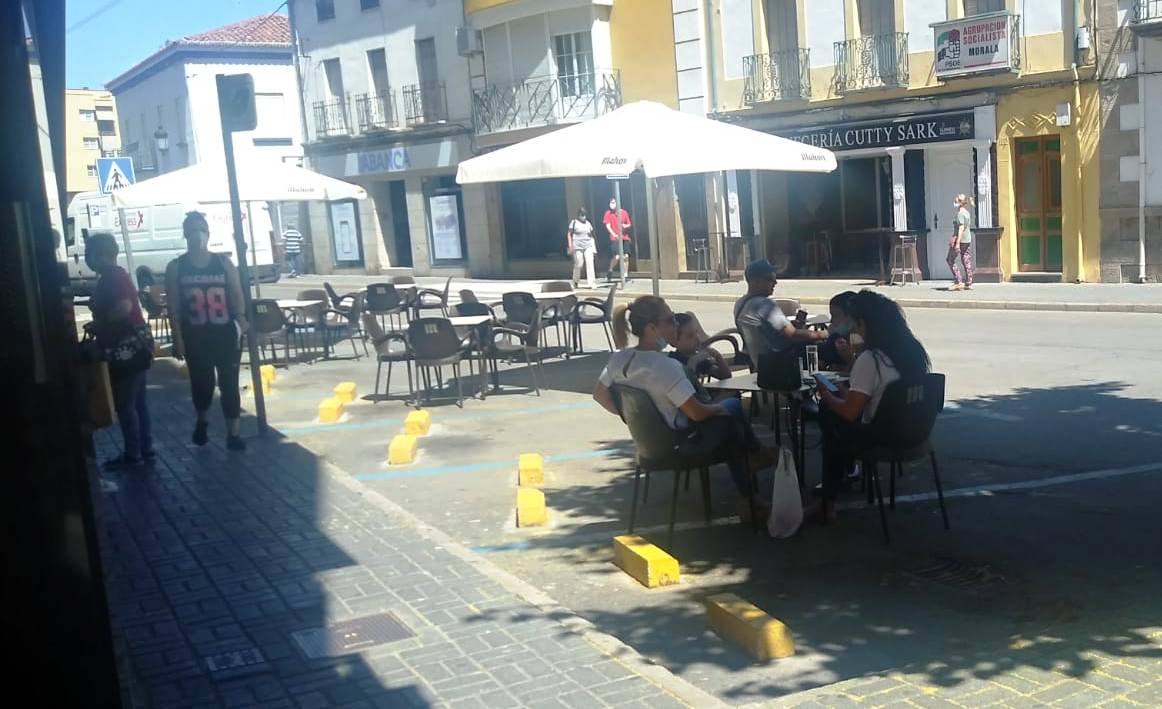 Terraza cercana a Correos 