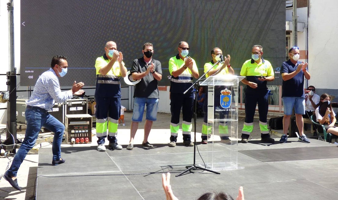 Fotos: Homenaje en la plaza de España