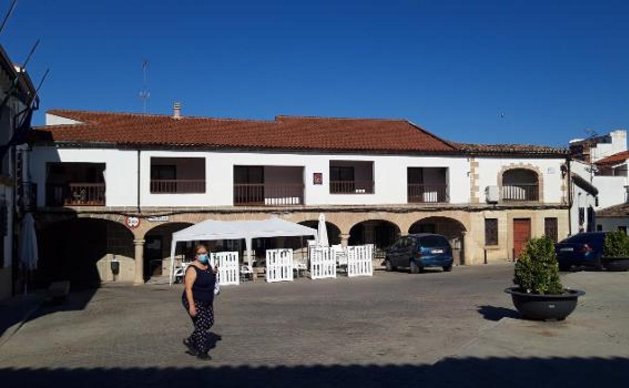 La plaza de España durante el brote, prácticamente desierta 