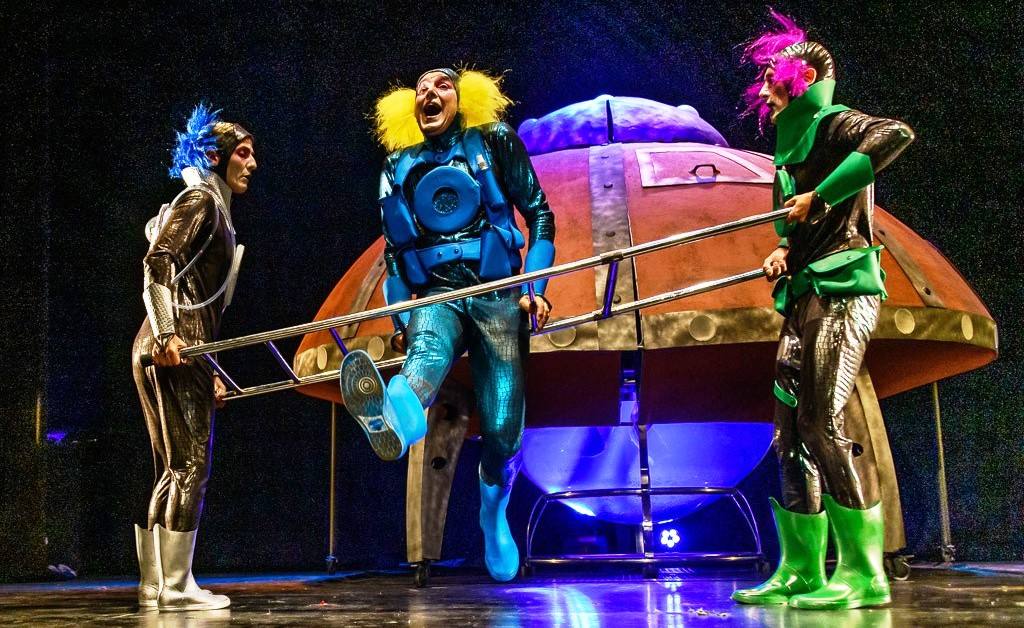 Fotos: Los Asaco estrenan 'Crash, un planeta emocionante'