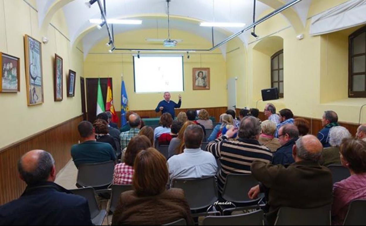 El próximo día 11 termina el plazo para participar en Coloquios Histórico-Culturales, que se celebrarán en enero