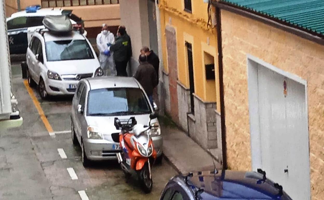 Hallan el cuerpo sin vida de un hombre en el interior de su vivienda