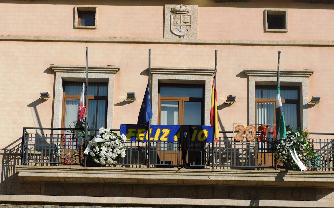 Banderas a media asta en el Ayuntamiento 
