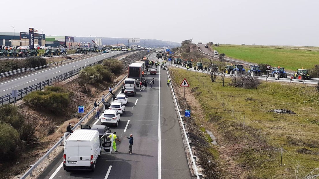 Fotos: Protesta tabaquera en la autovía de Extremadura