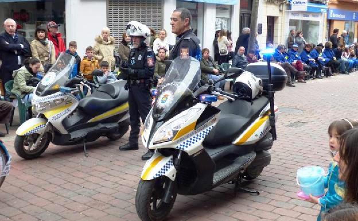 Carlos Marcos y Manuel Barbero en su etapa como policías en activo 