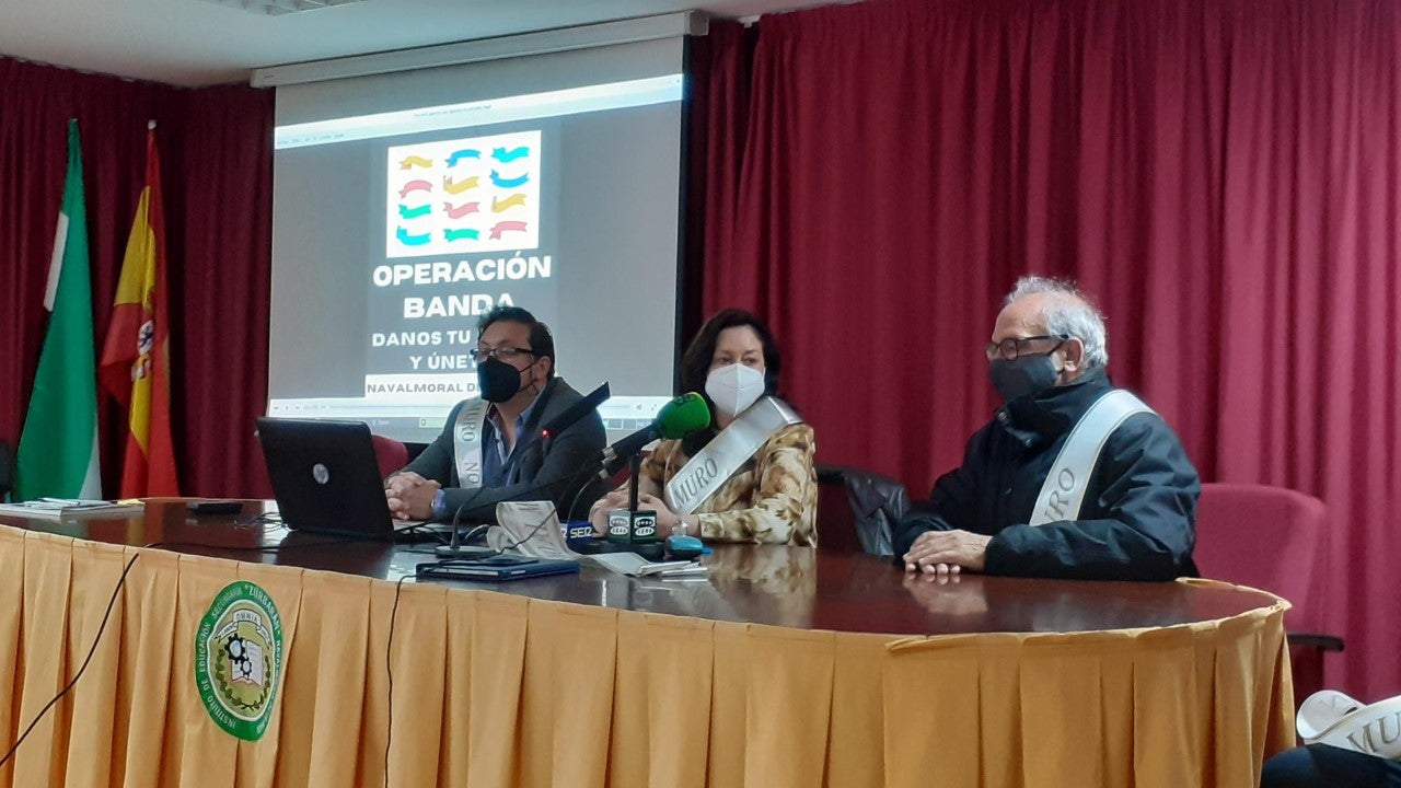 Roberto Correas, Isabel Moreno y José María González Mazón 