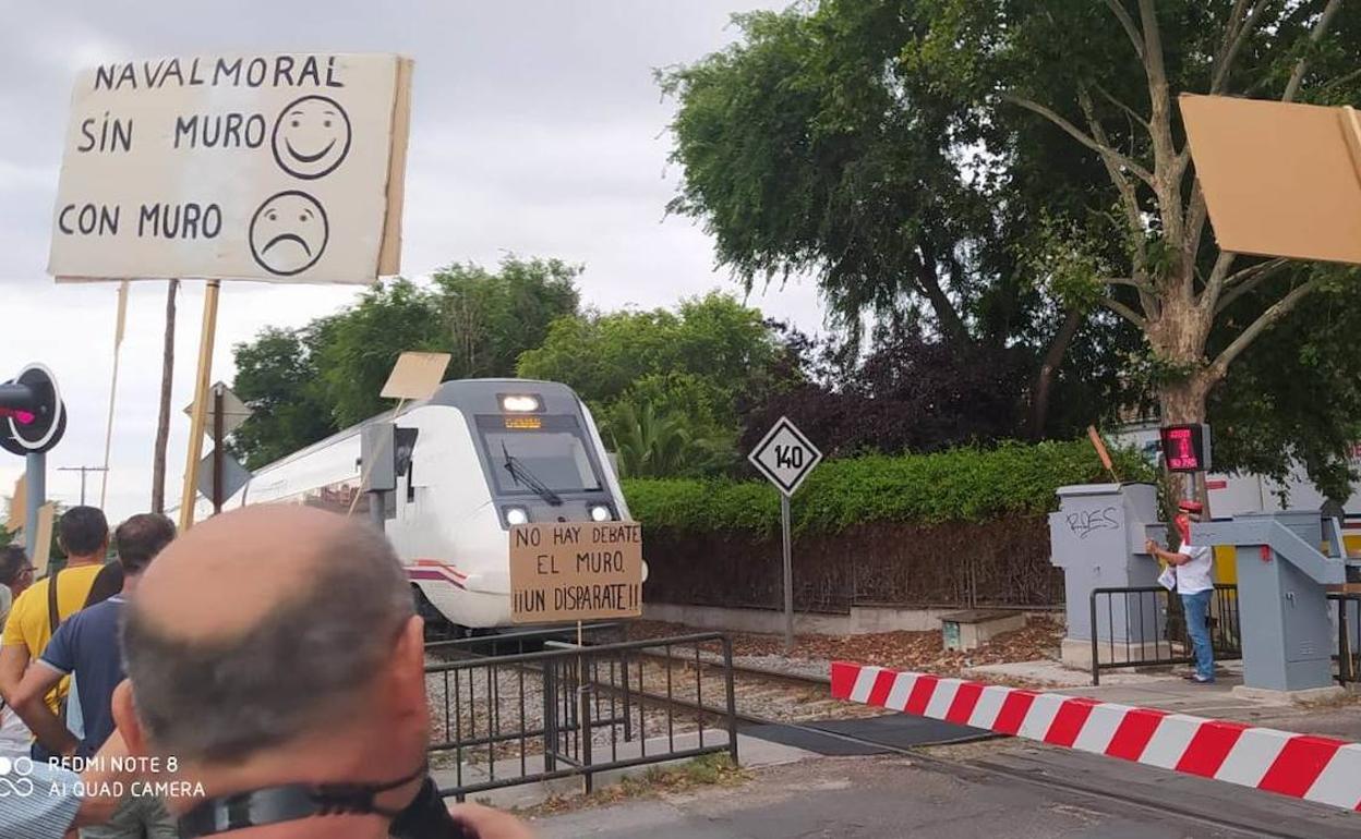 El PP insiste que soterrar el tren de alta velocidad es una decisión política
