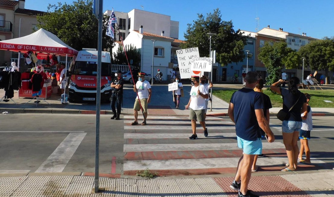 Fotos: Jornada histórica para el deporte moralo: sale una etapa de la Vuelta Ciclista