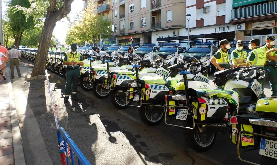 Fotos: Jornada histórica para el deporte moralo: sale una etapa de la Vuelta Ciclista