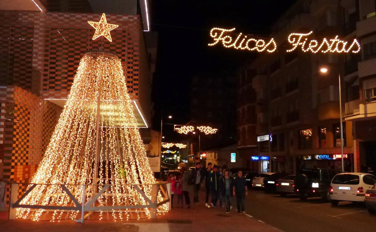 El Ayuntamiento saca a concurso la contratación de la iluminación navideña