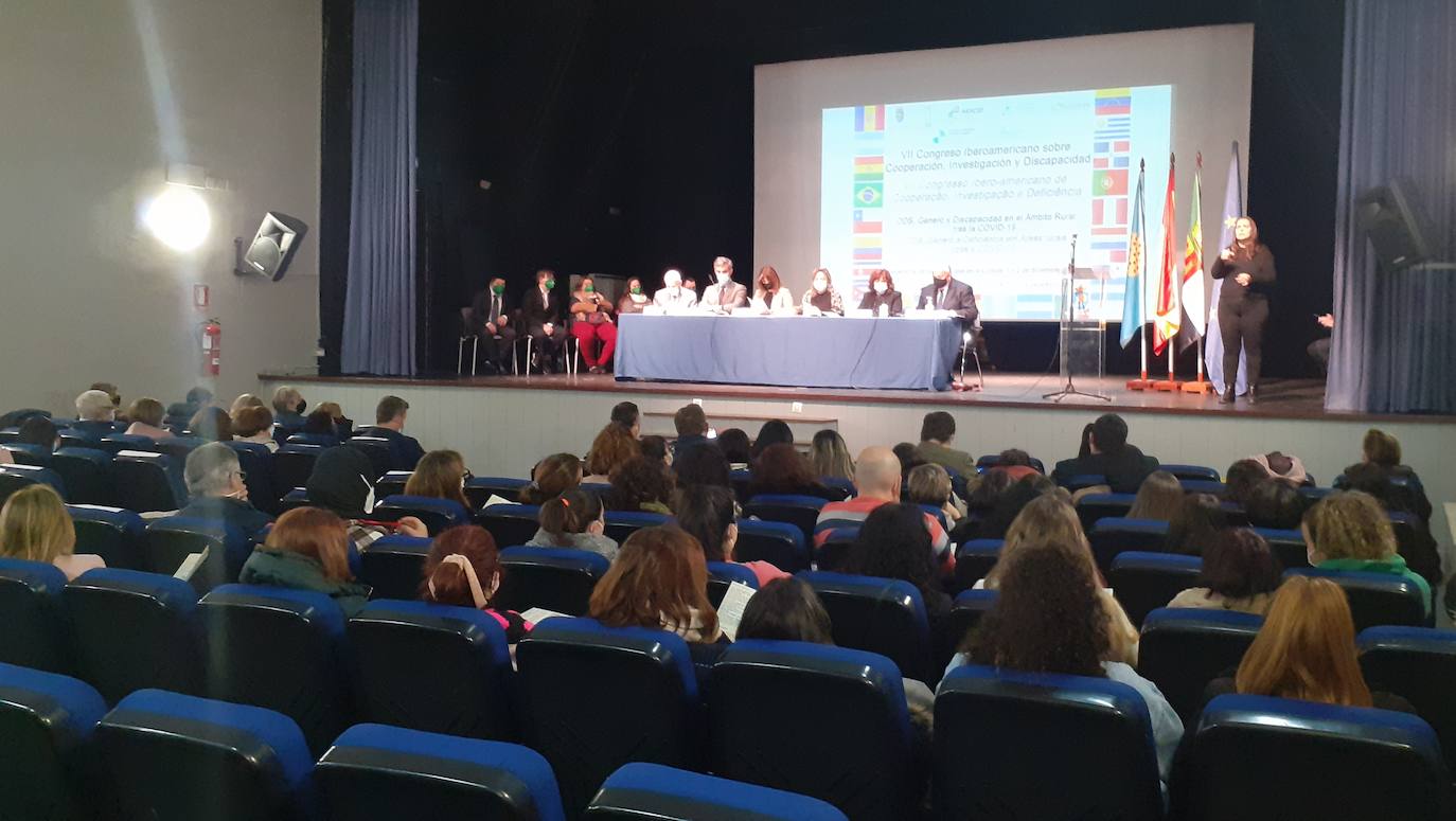 El congreso se celebra en la casa de cultura 