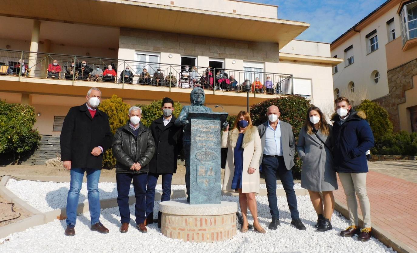 Fotos: Emotivo homenaje a Charo Cordero en Romangordo