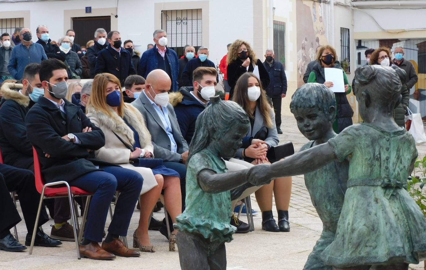 Fotos: Emotivo homenaje a Charo Cordero en Romangordo