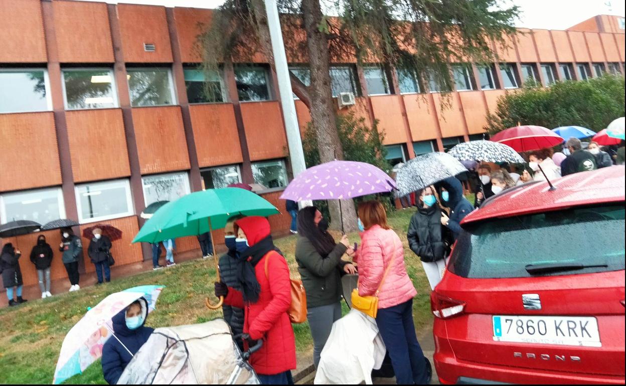 La gerencia del Área de Salud reorganiza los cribados para evitar las largas esperas