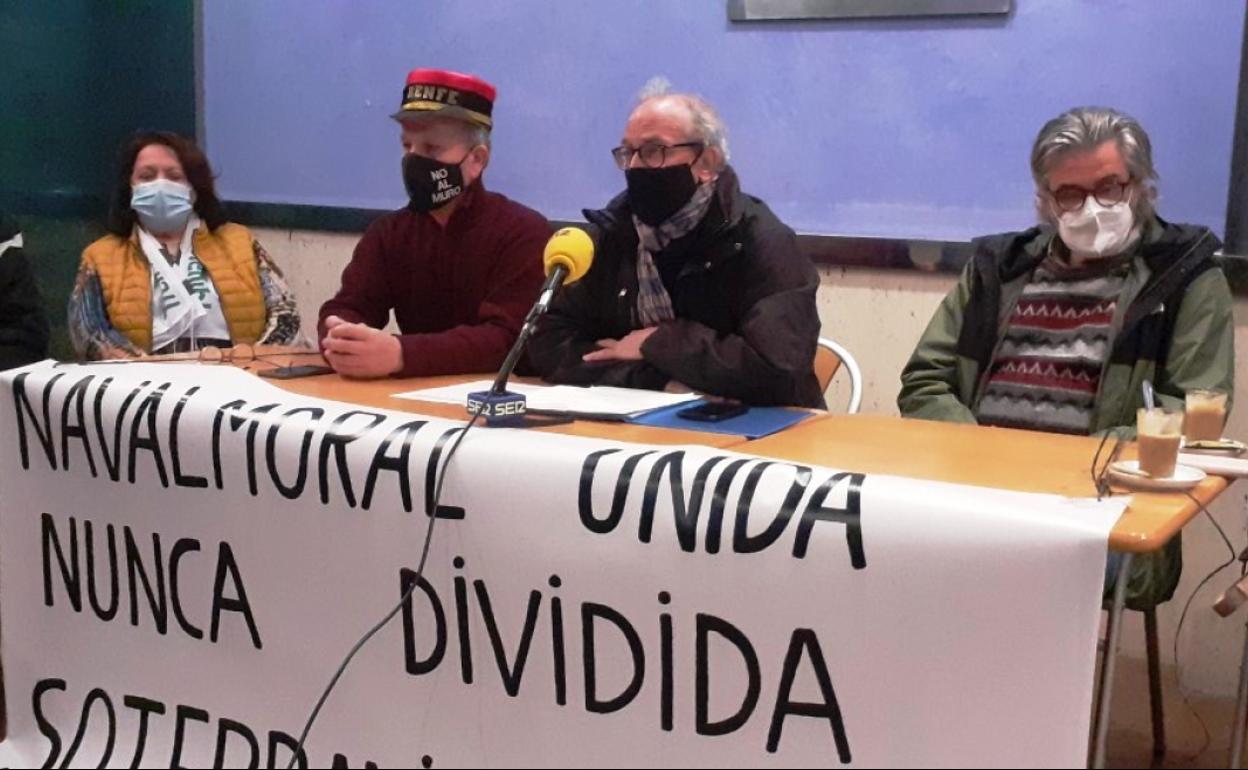 Integrantes de la plataforma No al Muro 