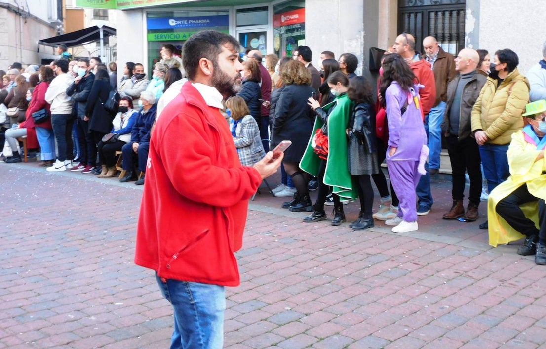 Fotos: Primer desfile de carrozas y comparsas