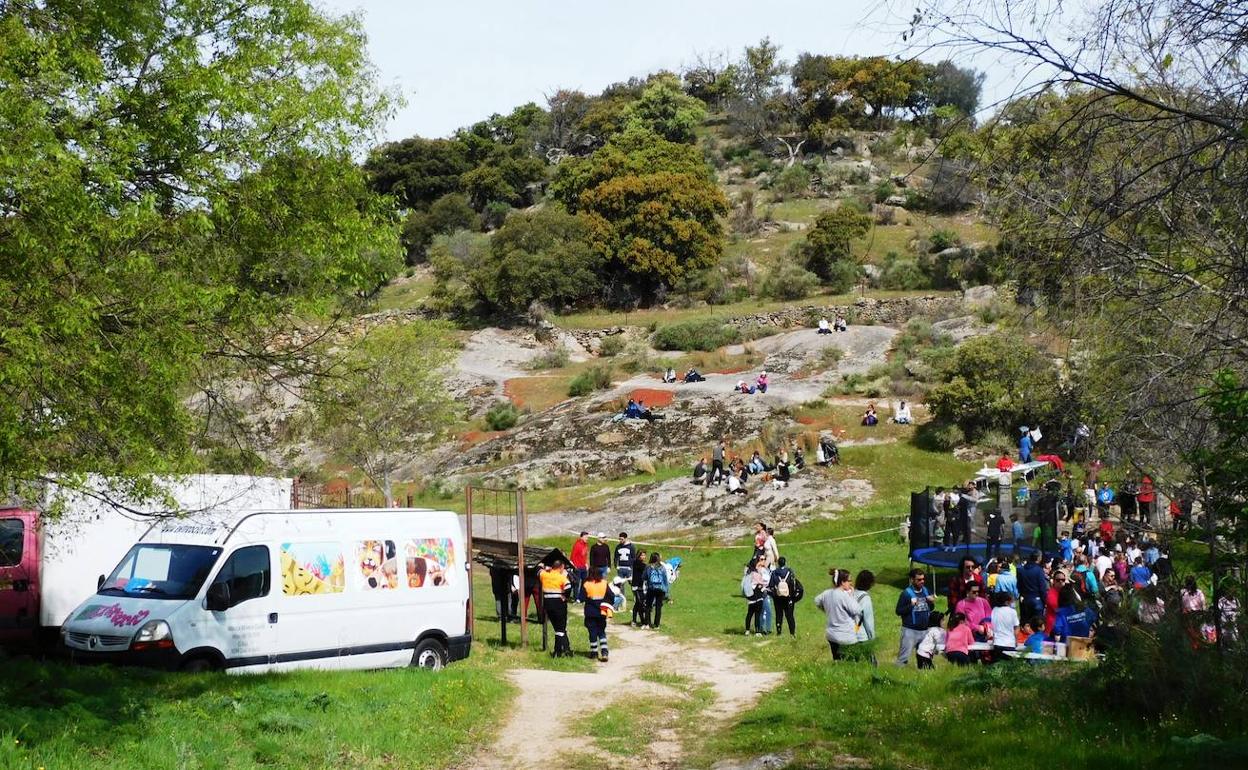 Multitudinaria convivencia del grupo de naturaleza