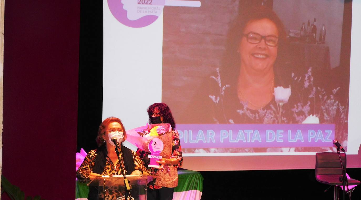Pilar Plata, primera mujer galardonada 
