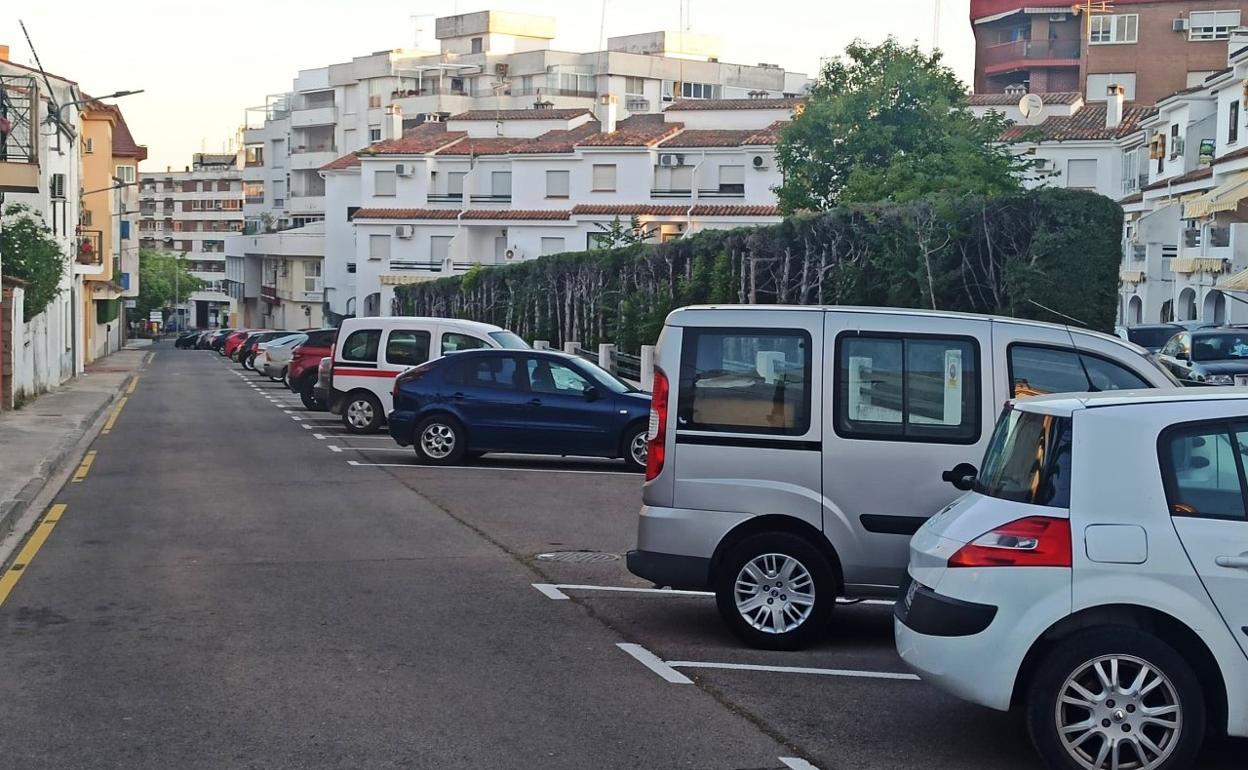 Los aparcamientos de la calle Puerto del Escudo aumentan hasta 45