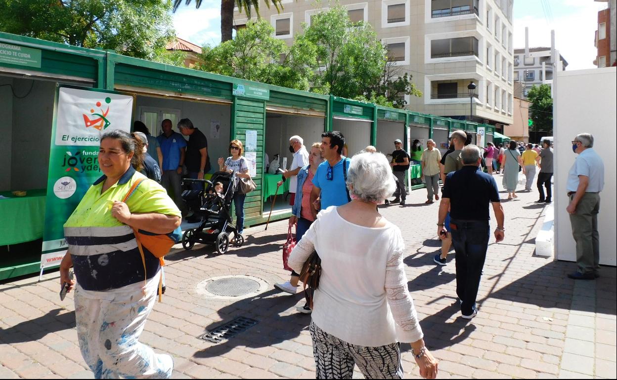 La Feria de la Salud es, para la alcaldesa, «un referente regional»