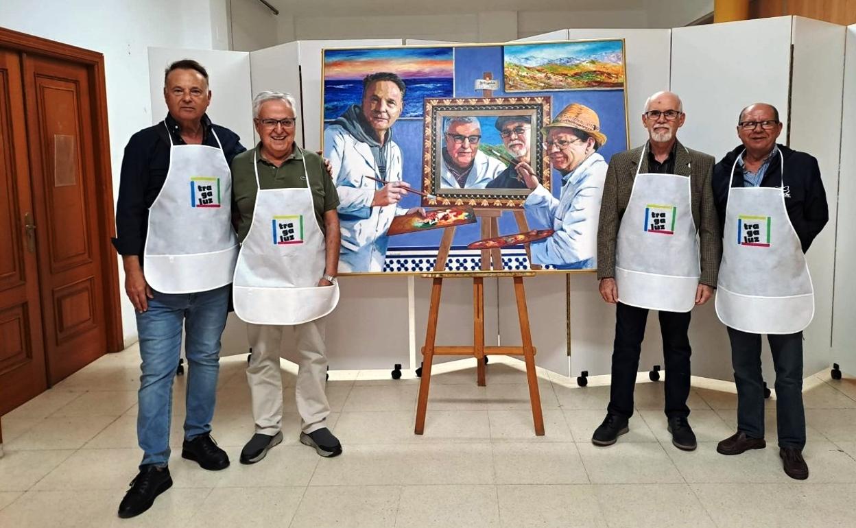 Del Mazo, Ayala, Martín y Rodríguez ante una de las obras expuestas