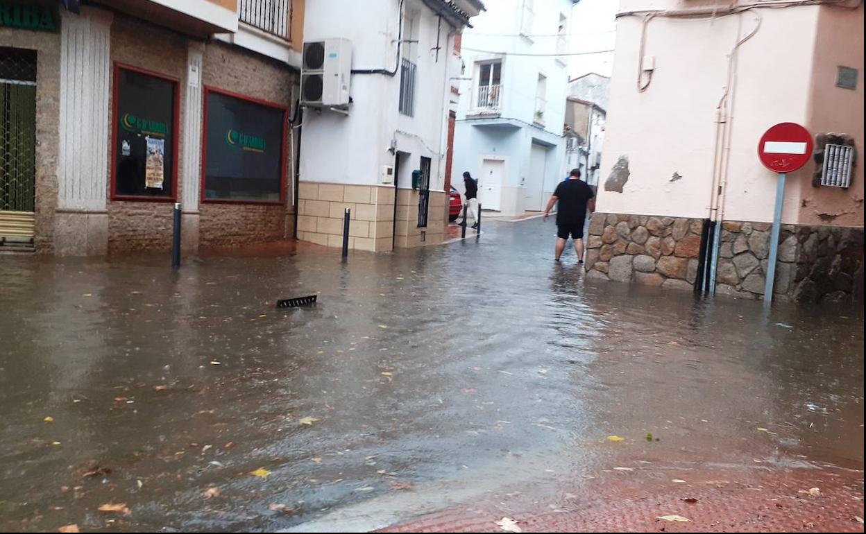 Imágenes como esta se repiten con cada tromba de agua 