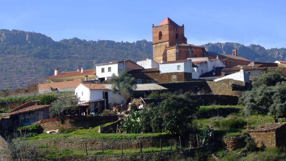 La I Ruta Violeta unirá el sábado Higuera de Albalat y Casas de Miravete
