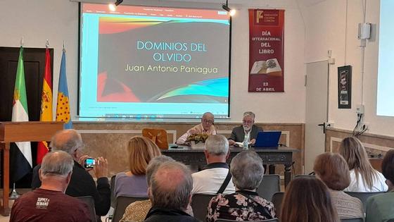 La exposición sobre la malaria se amplía hasta junio ante su buena acogida