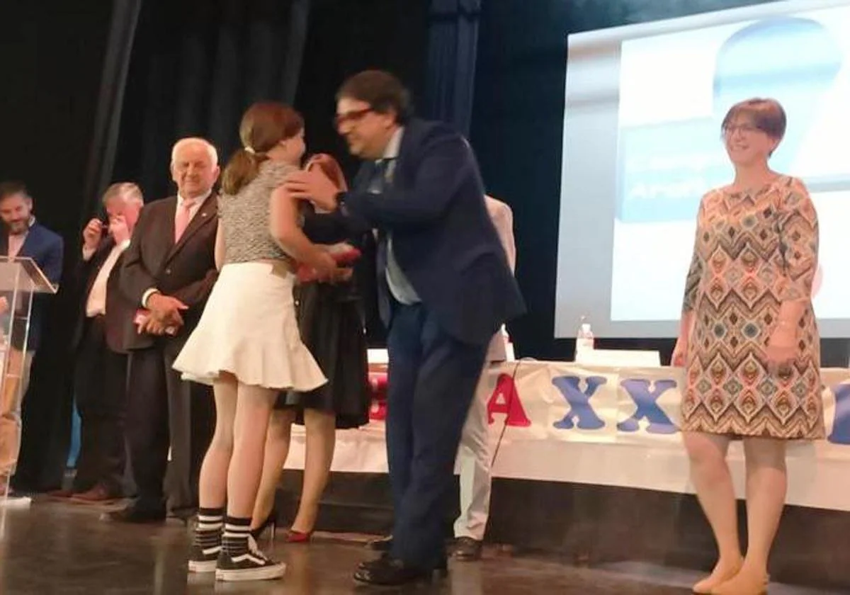 Entrega de premios en la reciente asamblea del Hermandad