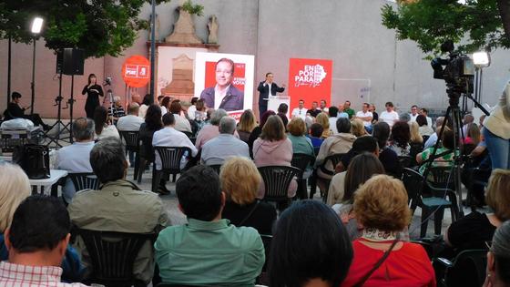 Vara anuncia que su primera medida, si gana, será un plan de FP para las fábricas de renovables
