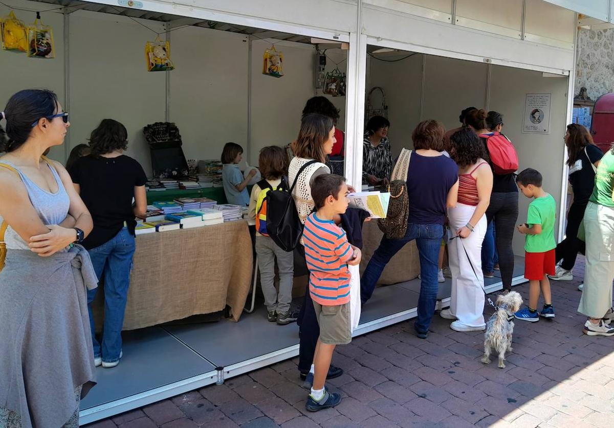 Caseta de Librería El Encuentro en la feria