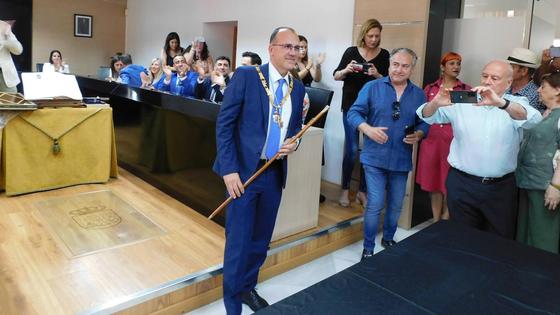El popular Enrique Hueso, nuevo alcalde con el apoyo de VOX