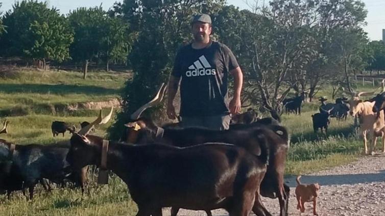«Trabajé en otros sitios, pero siempre con el campo en la cabeza», dice Joaquín Sánchez