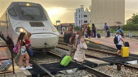 El Alvia Madrid-Badajoz acumula casi tres horas de retraso