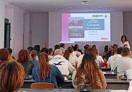 Taller impartido por Fundación Mujeres en navalmoral