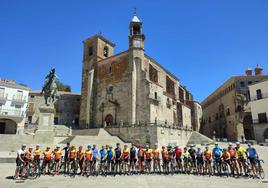 Los participantes en la ruta en Trujillo