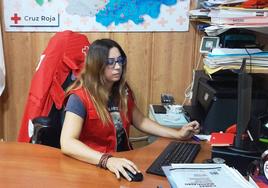 Laura Hernández en su despacho de la sede de la calle Pérez Lozano