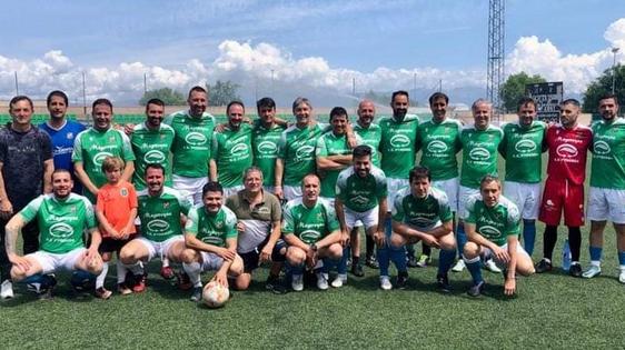 Doce equipos disputan una nueva liga de la Asociación de Fútbol Veterano