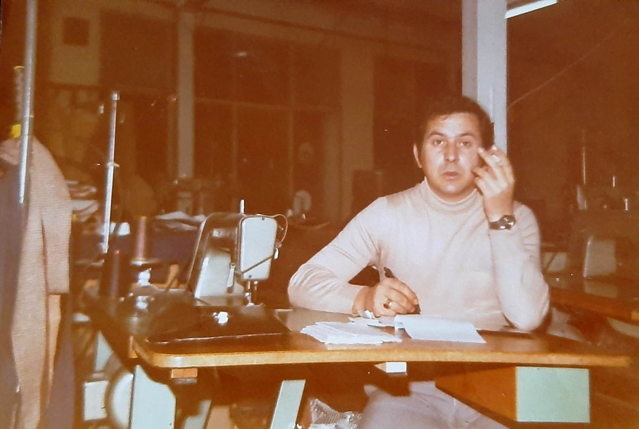 Carlos Moreno en el taller