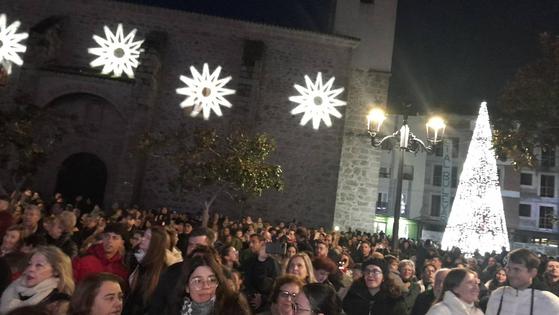 El encendido de la iluminación festiva abre la programación navideña