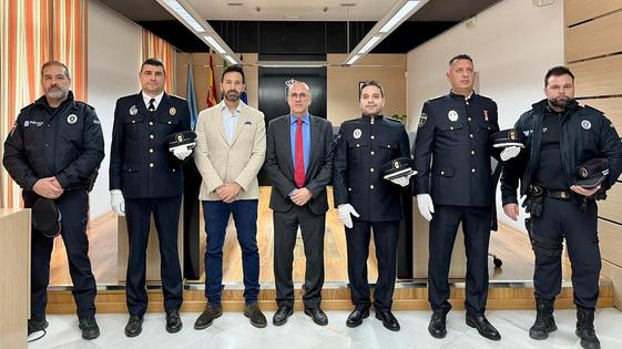 El nuevo subinspector jefe de la Policía Local, Pedro Blázquez, toma posesión