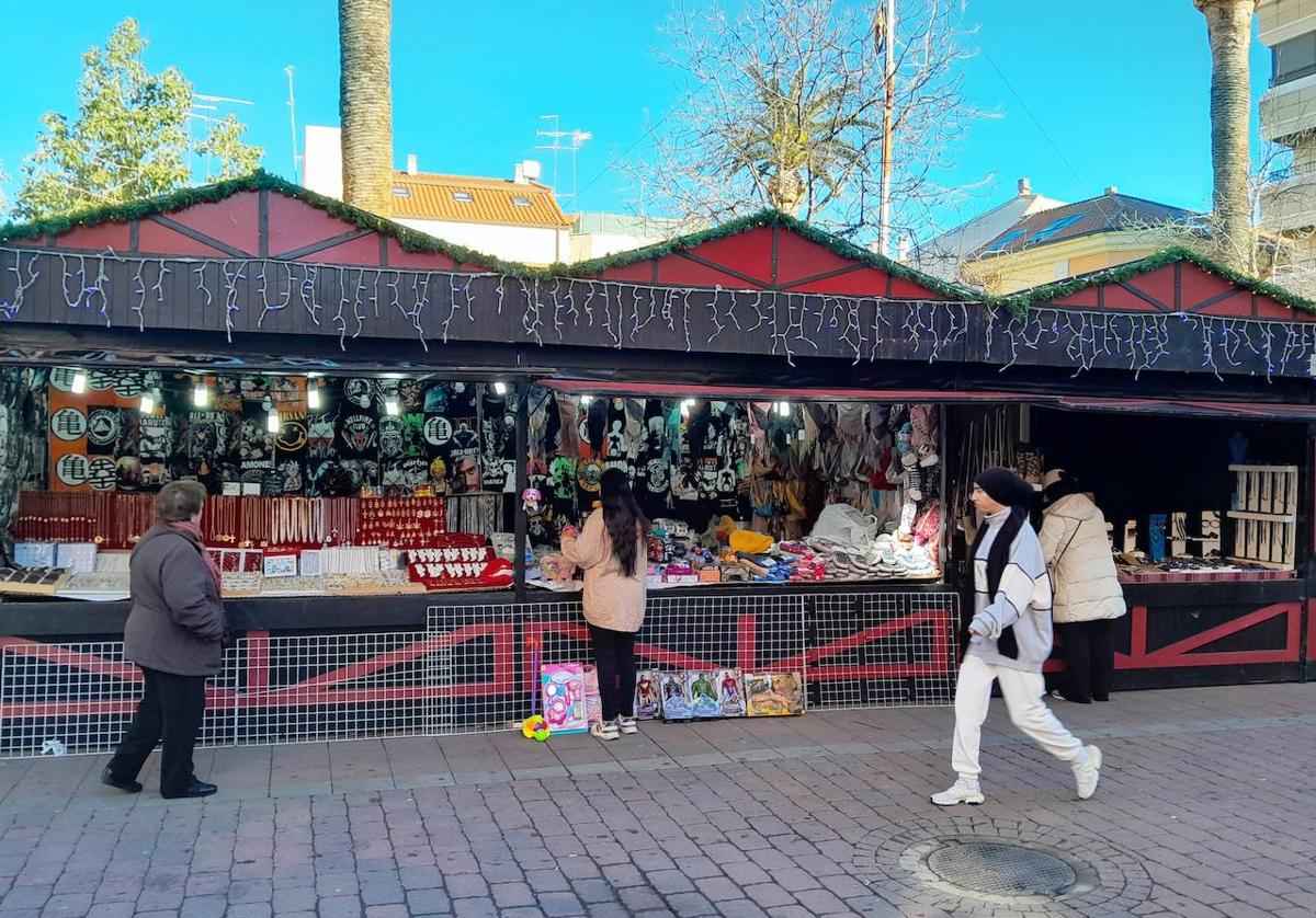 El mercado navideño y la pista de hielo, en marcha