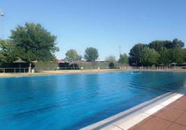 La piscina municipal de verano está muy necesitada de mejoras