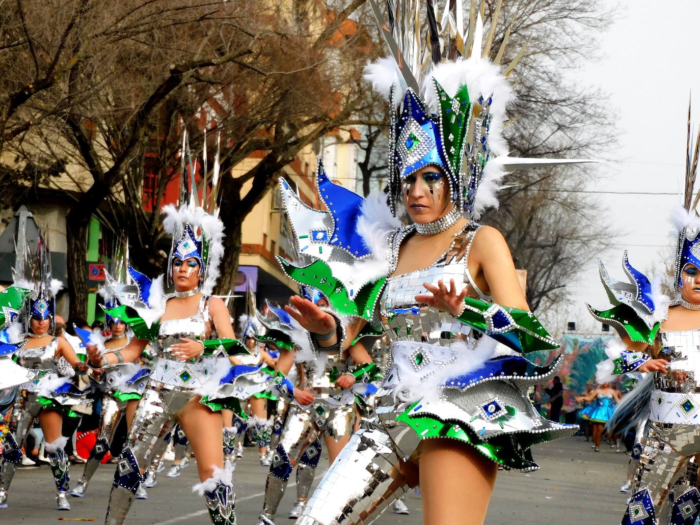 Fotos: Carrozas y comparsas