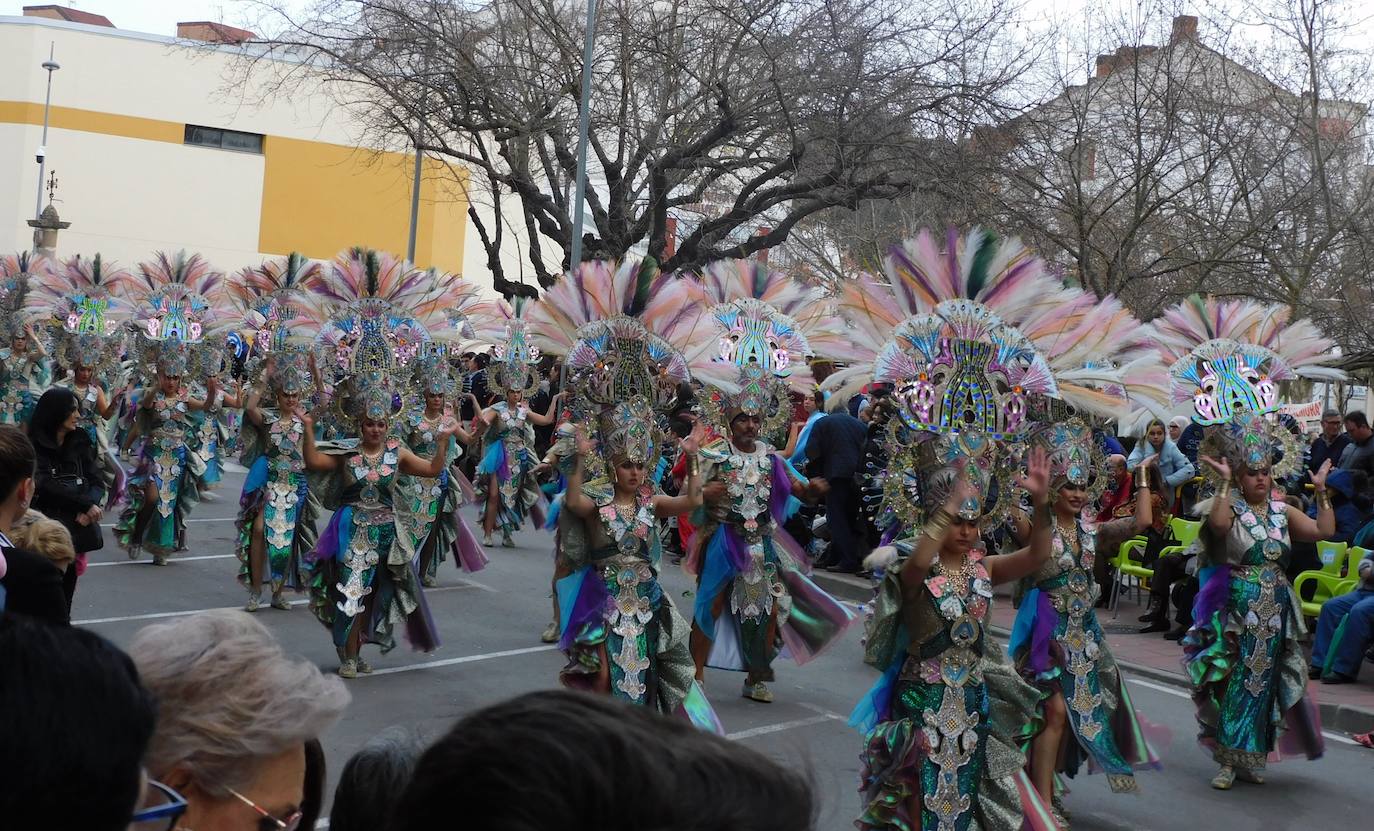 Fotos: Carrozas y comparsas